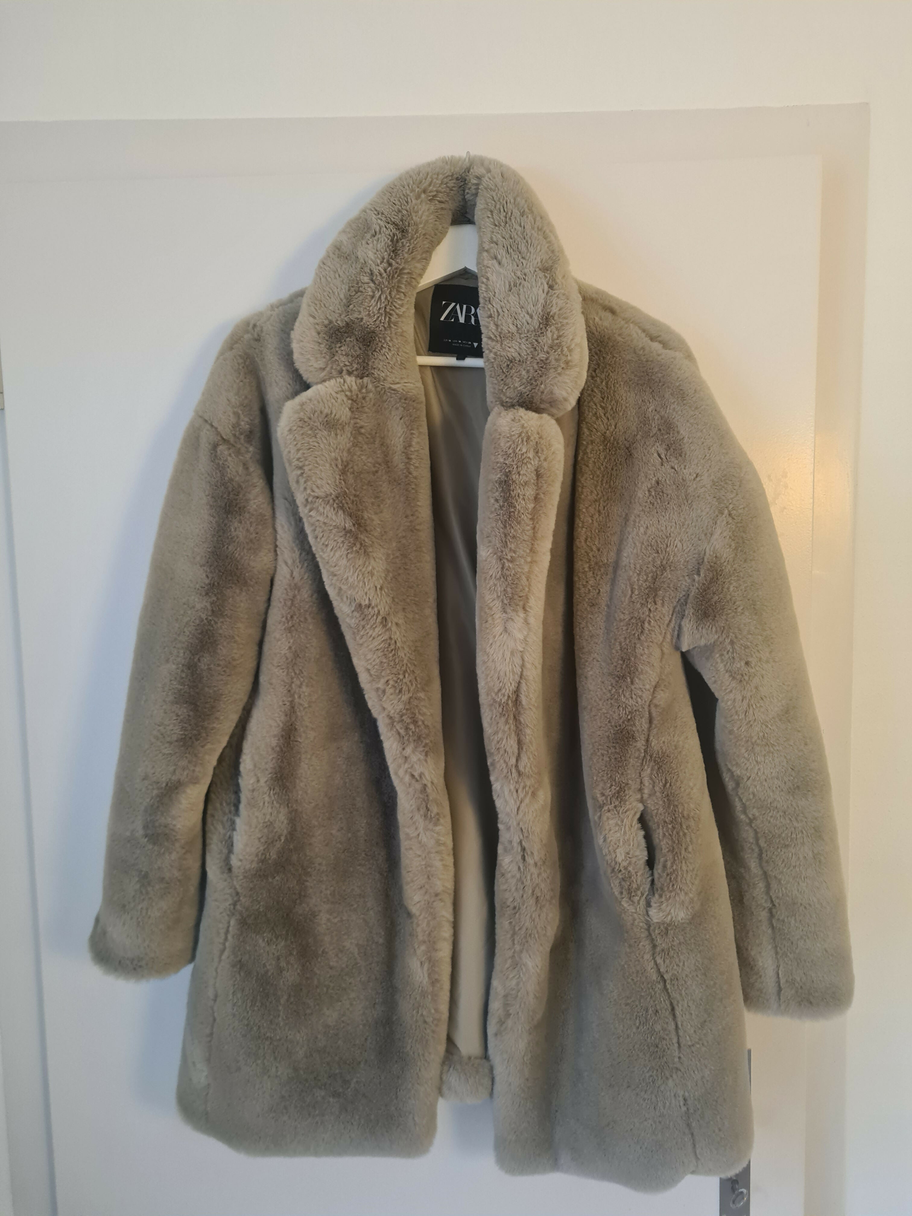 Coat Mantel Kunstfell Beige Fur Zara Mantel Taupe Zara Kunstfell Mantel New Releases